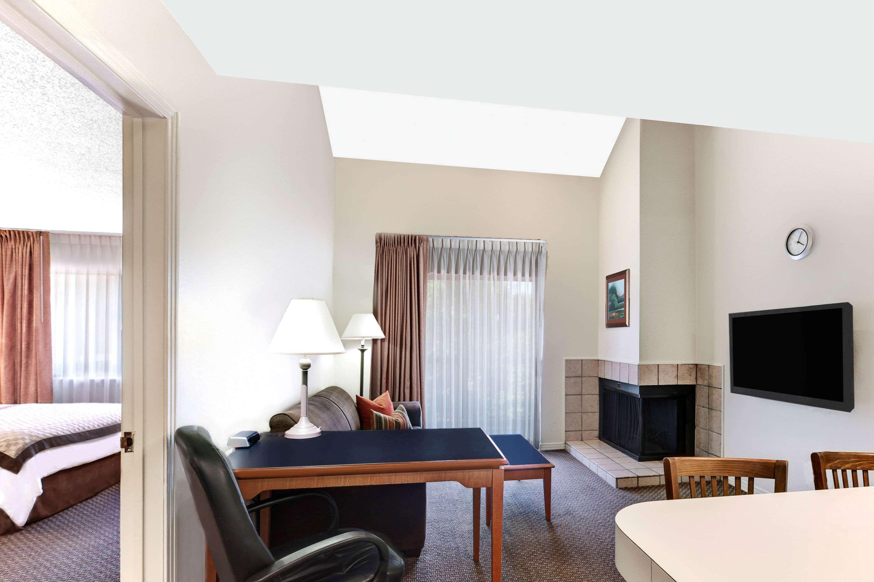 Value Suites Extended Stay - アーリントン エクステリア 写真