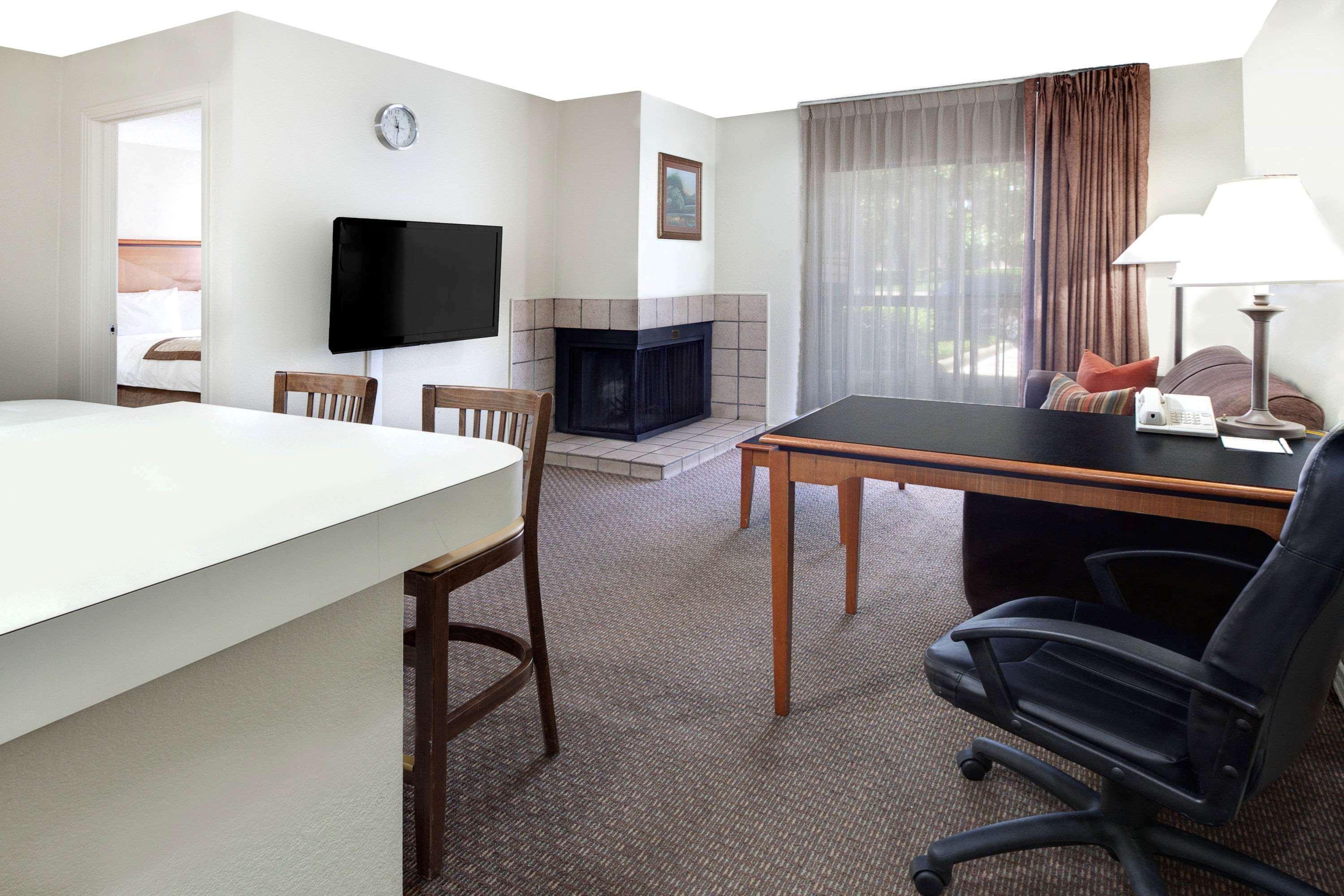 Value Suites Extended Stay - アーリントン エクステリア 写真